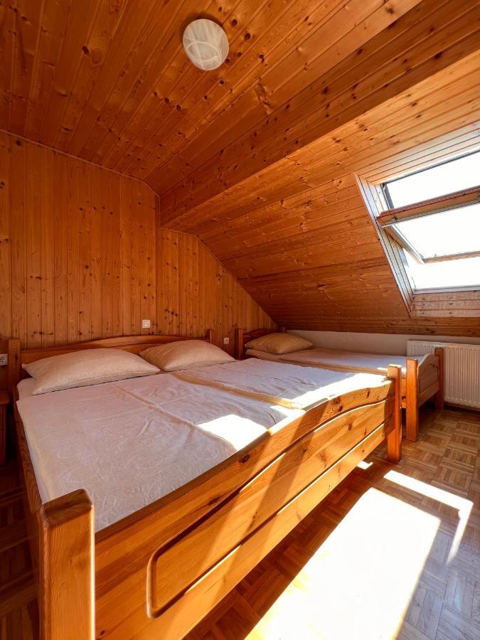 Apartments-Rooms Kocijancic Bled Bagian luar foto