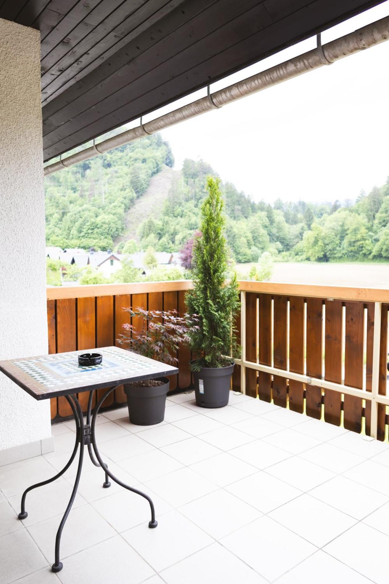 Apartments-Rooms Kocijancic Bled Bagian luar foto