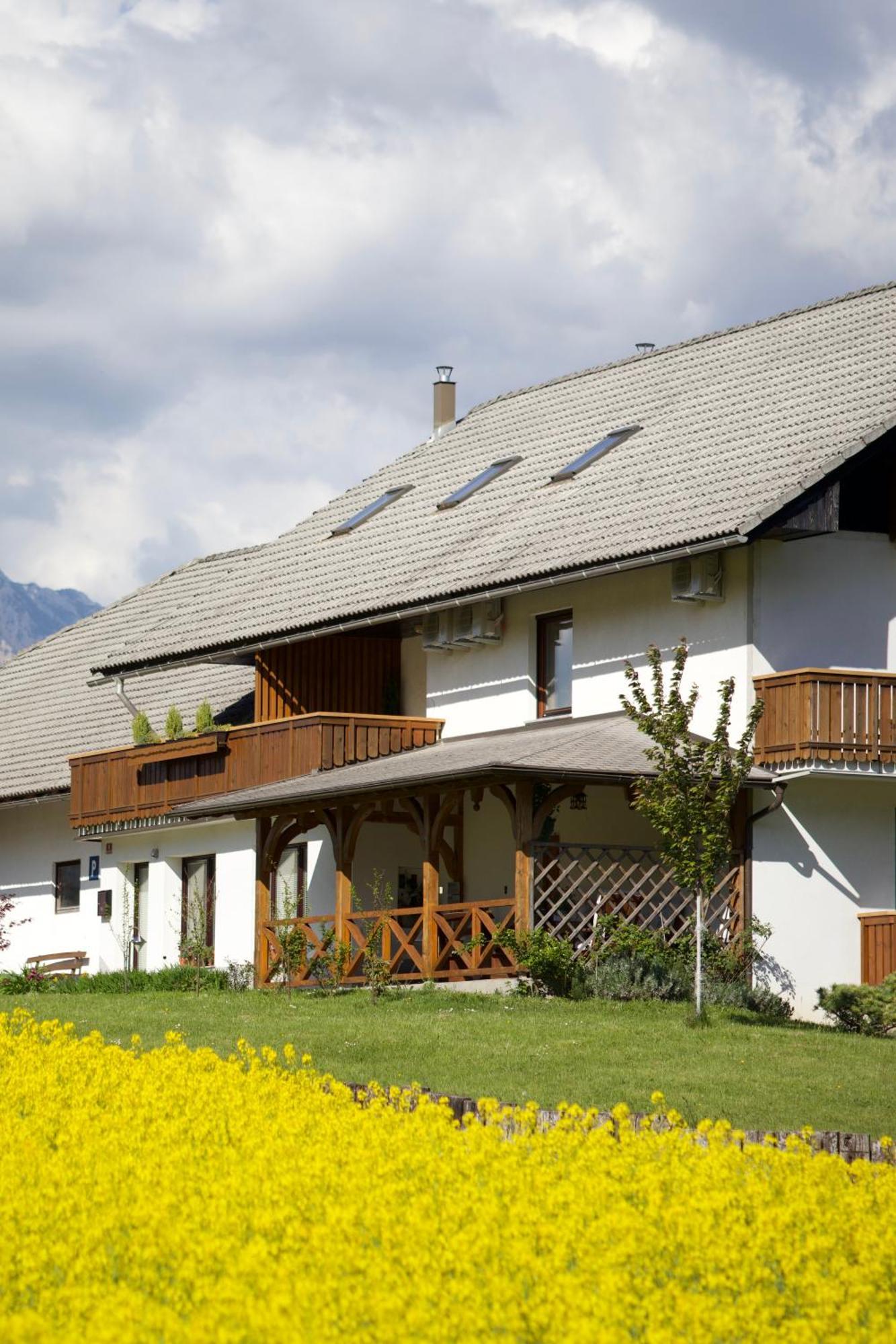 Apartments-Rooms Kocijancic Bled Bagian luar foto